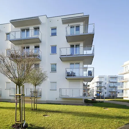 Baltic Calm 30m2 2room Sunset Balcony 850m To Sea , Netflix 코워브제크